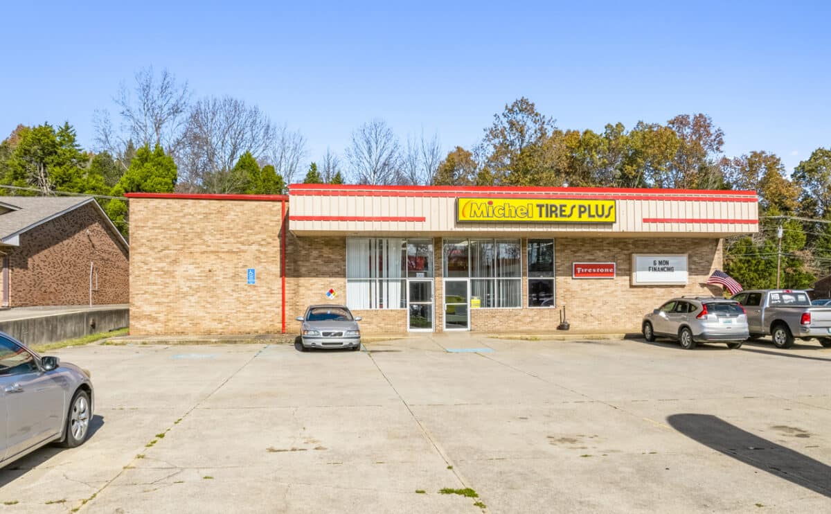 Commercial Property for Sale in Radcliff Kentucky 40160